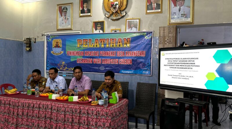 Pelatihan Peningkatan Kapasitas Pemerintahan Desa Karangsari Tahun 2024